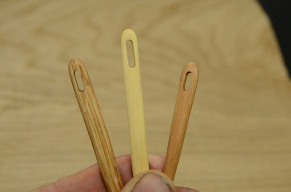 Set of 3 wooden needles / Nalbinding needle / Wooden toothbrush rag rug needle / Wooden needle / Weaving needle / Lengths 12,10,7 cm