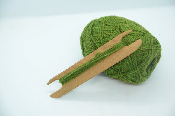Weaving shuttle / Beveled  edge /Tablet Card Inkle Loom Belt Strap weaving / Knife edge shuttle/  17 cm length / Wooden  Solid shuttle