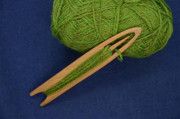 Net shuttle / Weaving shuttle / 17 cm length / Tablet weaving/ Inkle weaving/ Beech wood / Saami style shuttle/ Hammock making/ Rigid Heddle