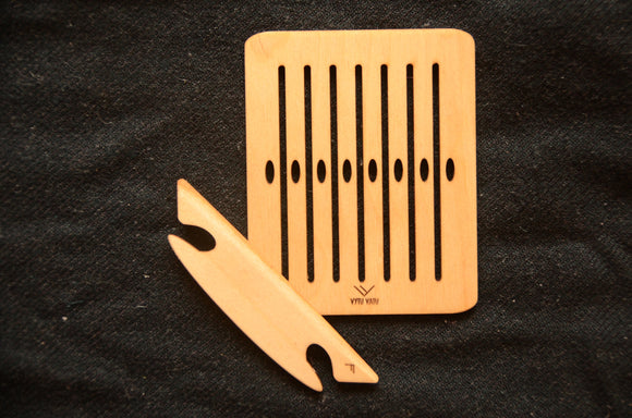 Small rigid heddle, 8 holes, Heddle for weaving, Bandweaving for beginner,Backstrap loom, Ethno craft, Weaving for kids. Heddle with shuttle