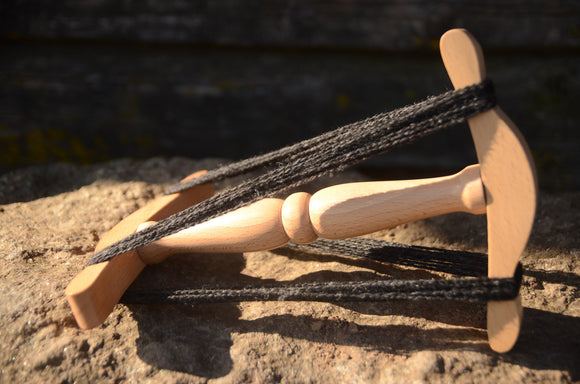 Small Niddy Noddy, Yarn Winder, Skein Winder, Wooden Skein Maker, Vytu Vatu niddy noddy