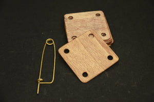 Large weaving tablets,7,5 cm x 7,5 cm weaving cards, wooden tablets for weaving, Cards for tablet weaving, With Bronze pin