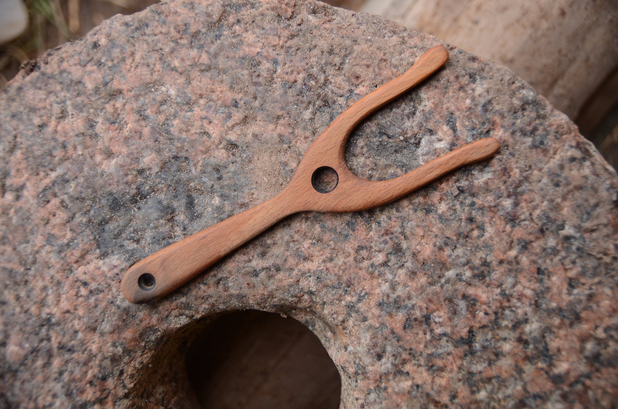 Gluckskafer Wooden Lucet Braiding Fork for Viking Cords & Rope Making —  Wooden Playroom